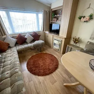 Sandlemere - 6 Berth, 3 Bedroom Caravan Campsite Tunstall (East Riding of Yorkshire)